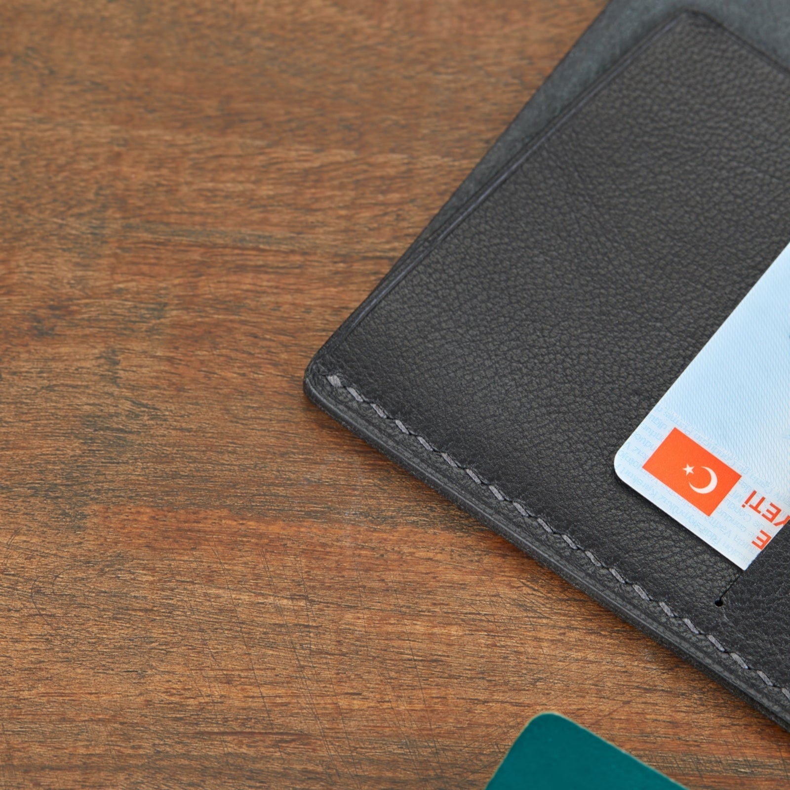 Magnus Deri Pasaport Kılıfı