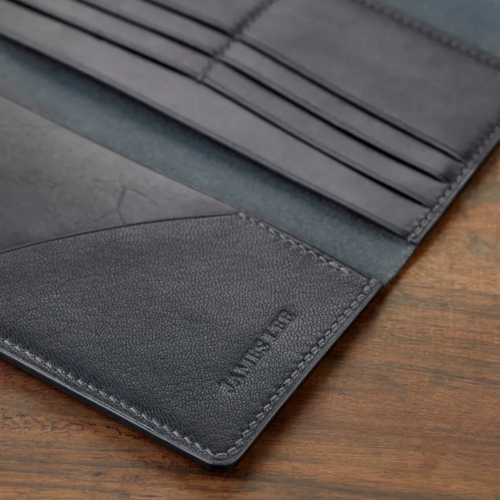 Magnus Kayışlı Deri Cüzdan