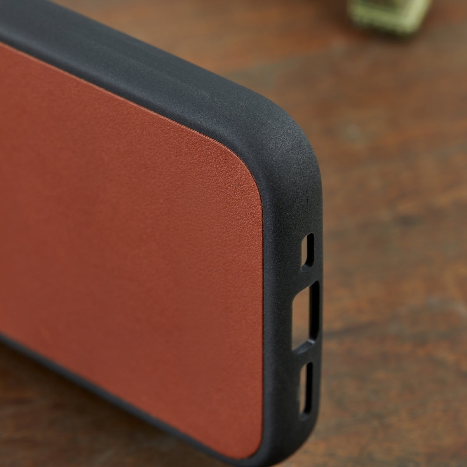 Monte Deri Yüzeyli İphone Kılıfı