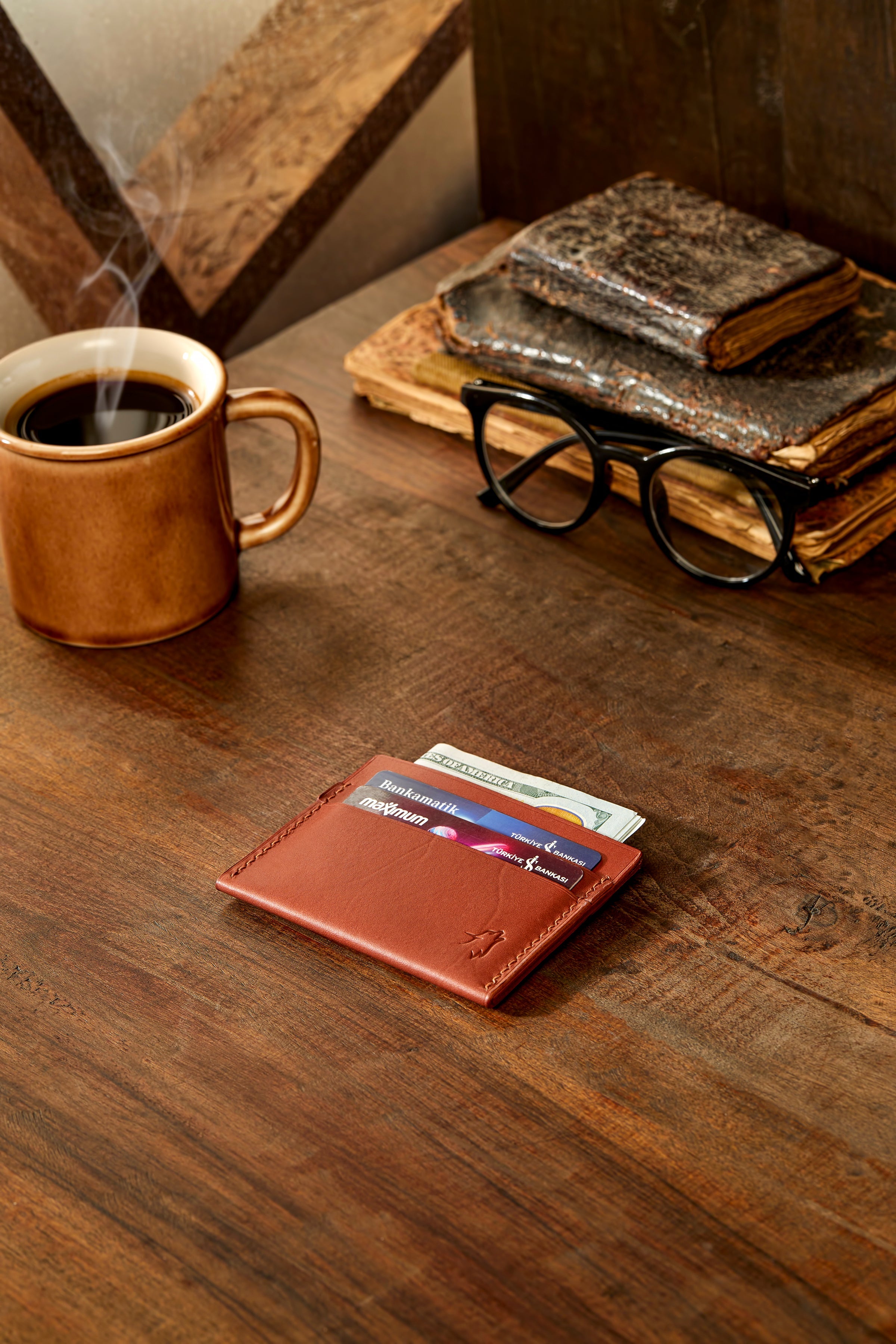 El Yapımı (Handmade) Cüzdan ile Fabrikasyon Cüzdan Arasındaki Farklar