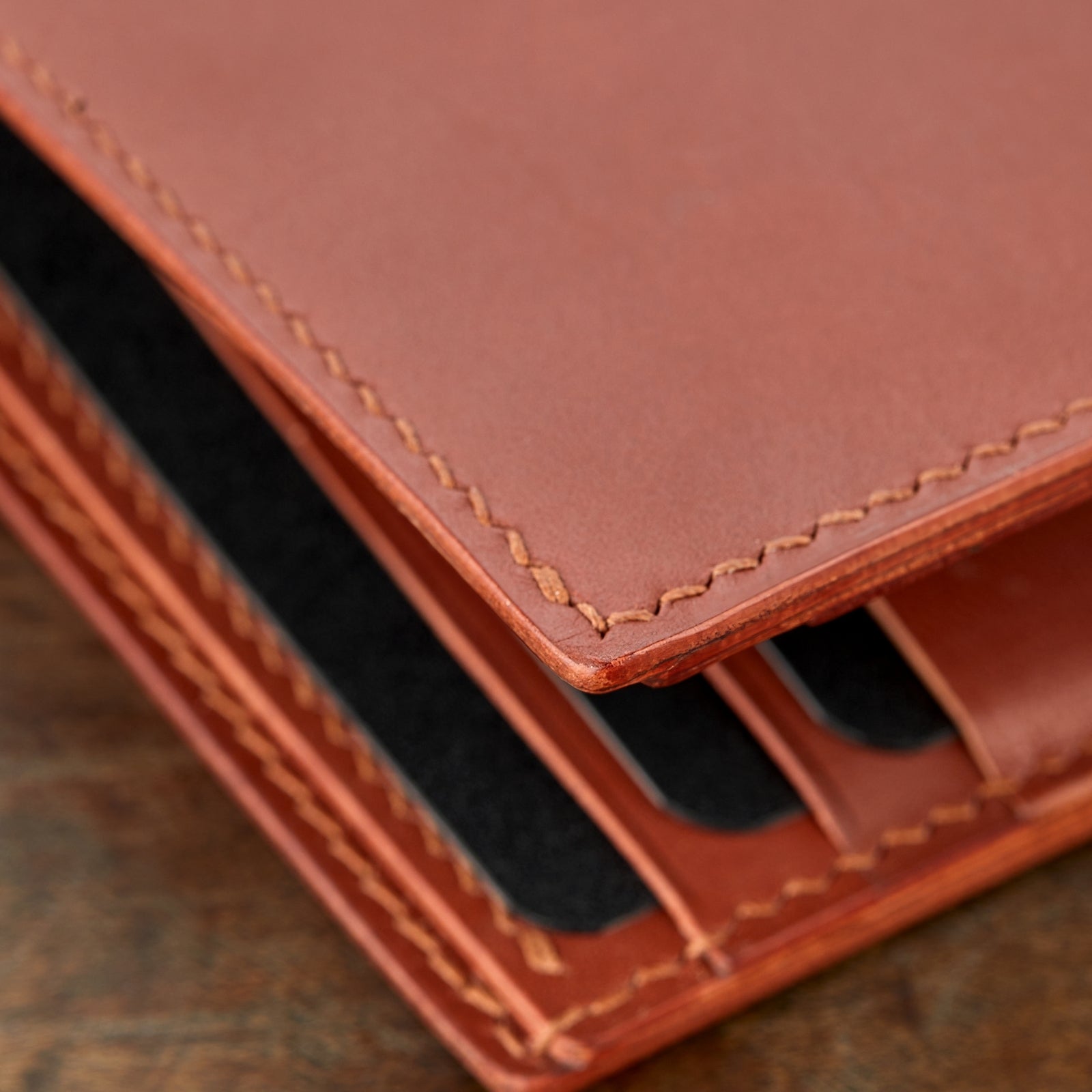 Monte Klasik Yatay Bi-Fold Deri Cüzdan