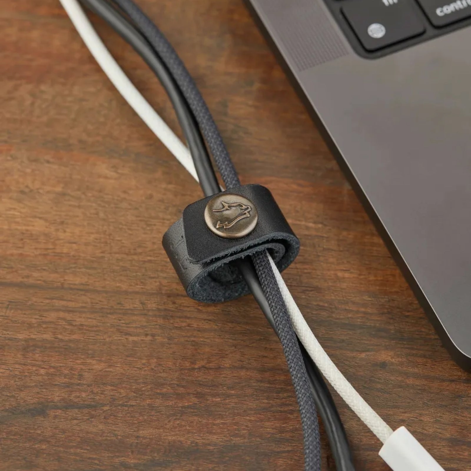 Mount Leather Cable Organizer 10-Pack